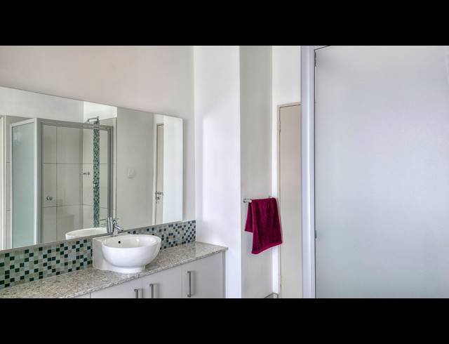 2 BEDROOM APARTMENT FOR SALE IN RIVONIA